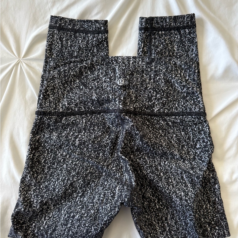 Lululemon Athletica Black and White Patterned Leggings
